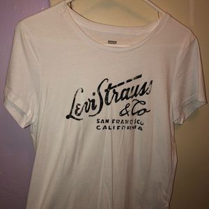 White with black Levi’s T-shirt Size Large